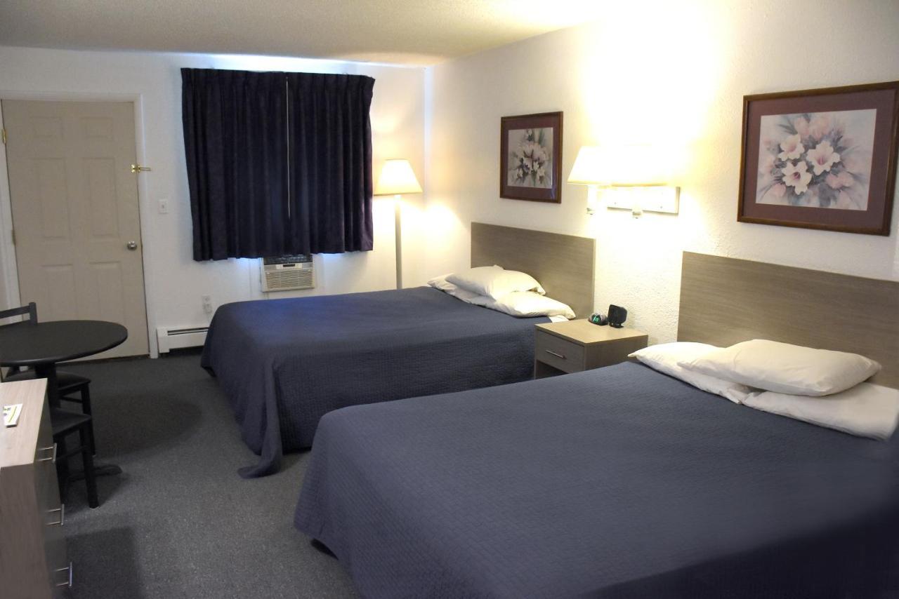 גלנדיב Yellowstone River Inn מראה חיצוני תמונה
